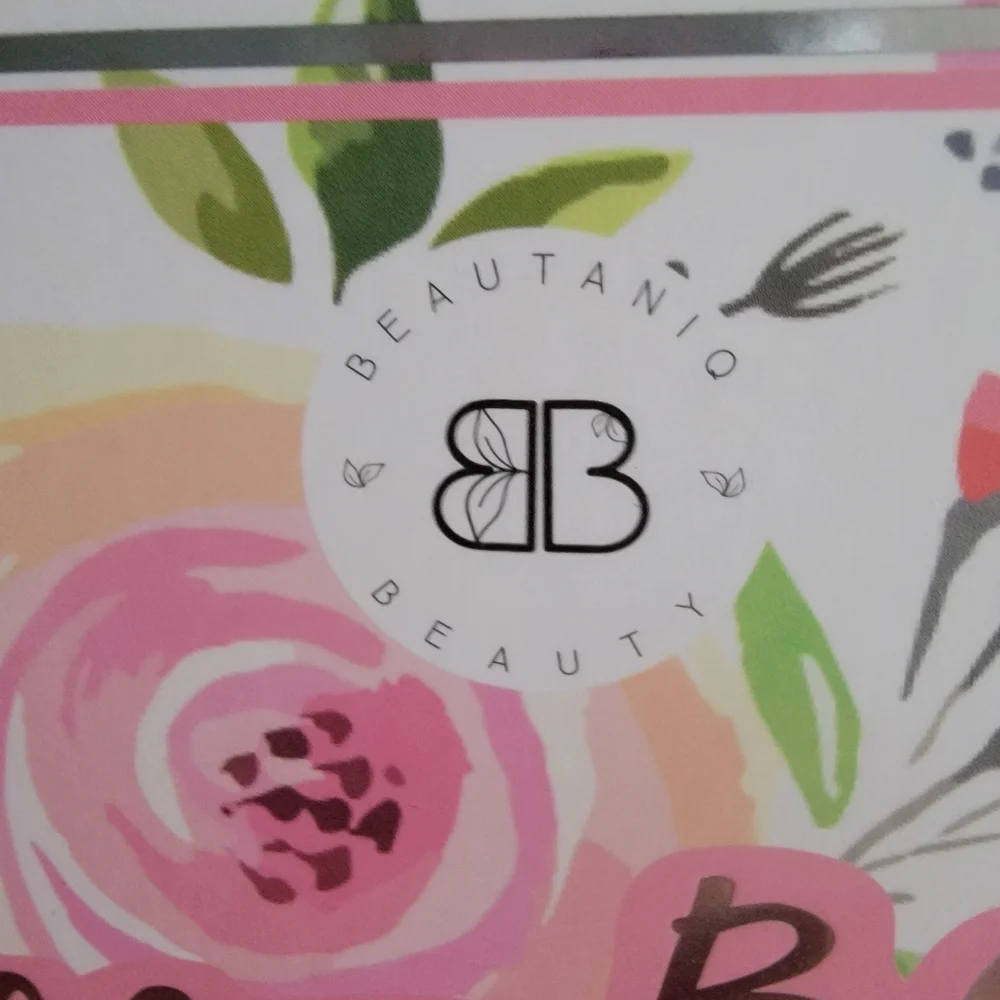 🎉❤️🎉HP -Bloomin' Blush Face Pallette